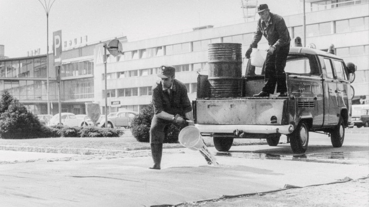 Seuchenteppich Flughafen 1973